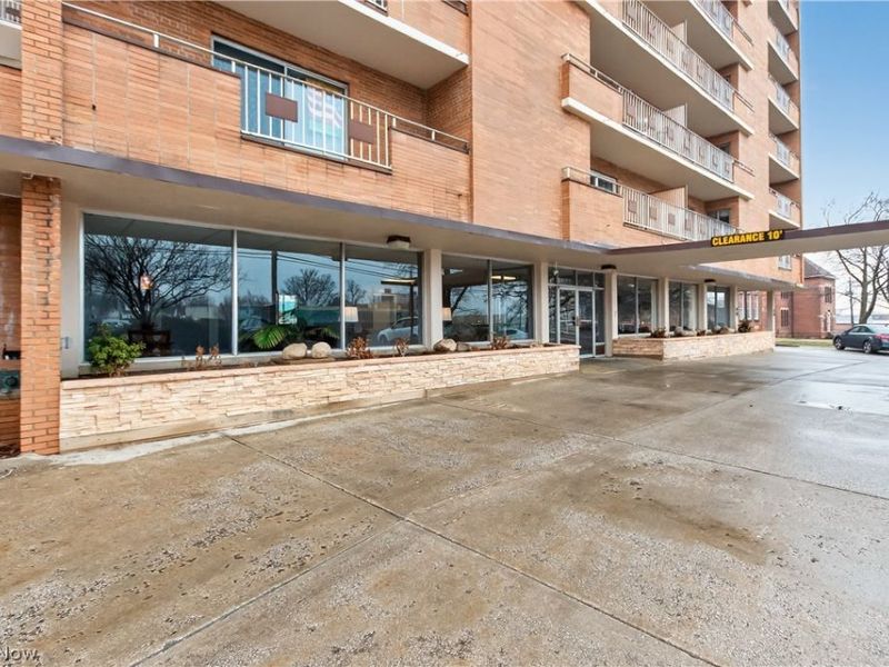 1480 Warren Road, Unit 708, Lakewood, OH 44107 Photo 28