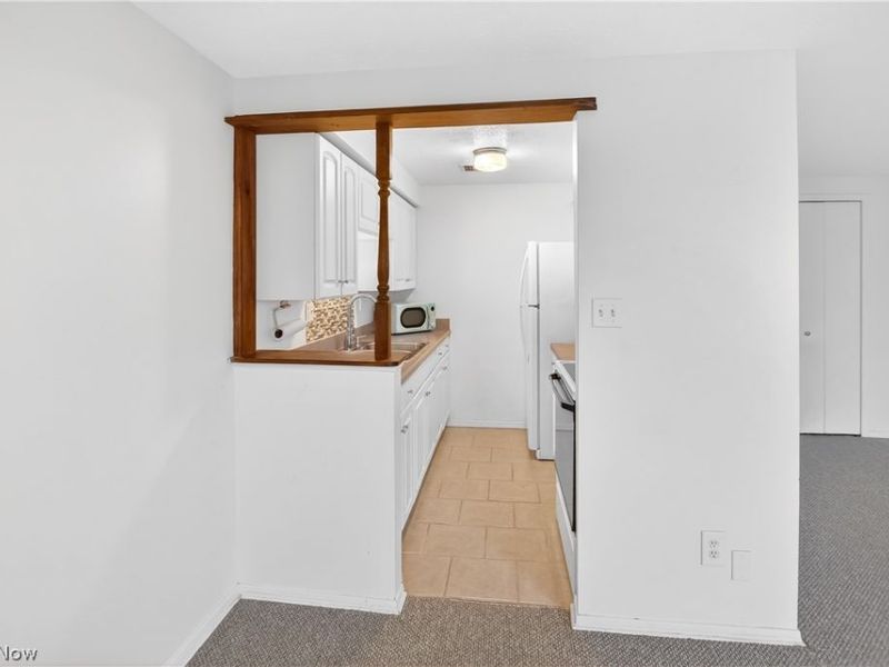 1480 Warren Road, Unit 708, Lakewood, OH 44107 Photo 9