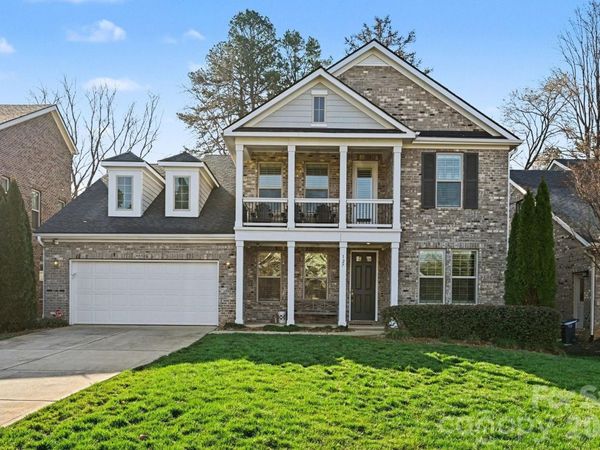 127 Smithfield Drive, Charlotte, NC 28270
