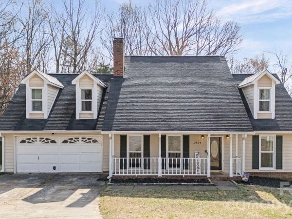 2404 Wildburne Court, Charlotte, NC 28262