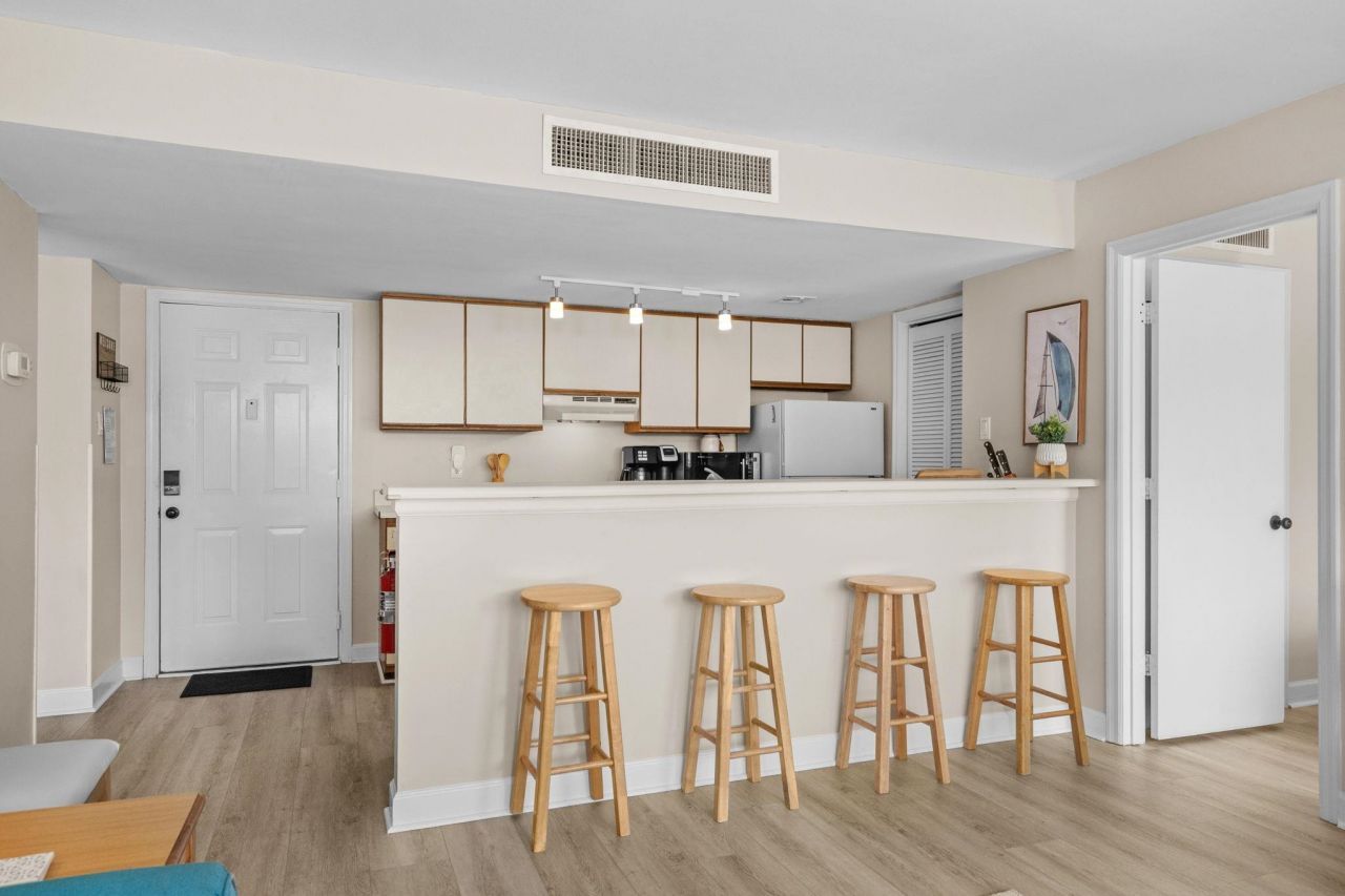 5905 South Kings Hwy.  Photo 10