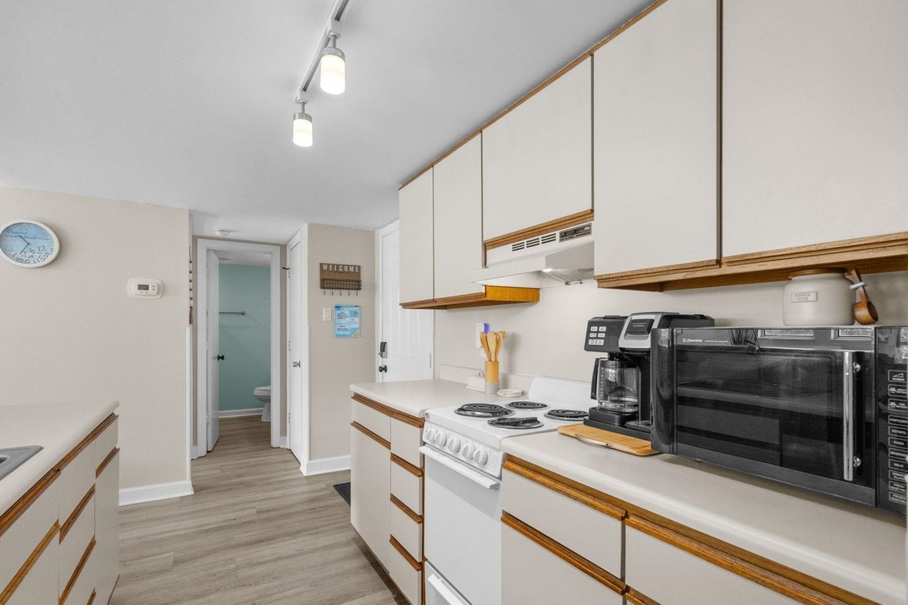 5905 South Kings Hwy.  Photo 14