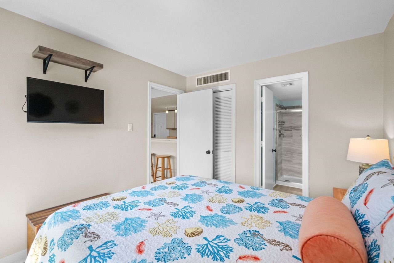 5905 South Kings Hwy.  Photo 24