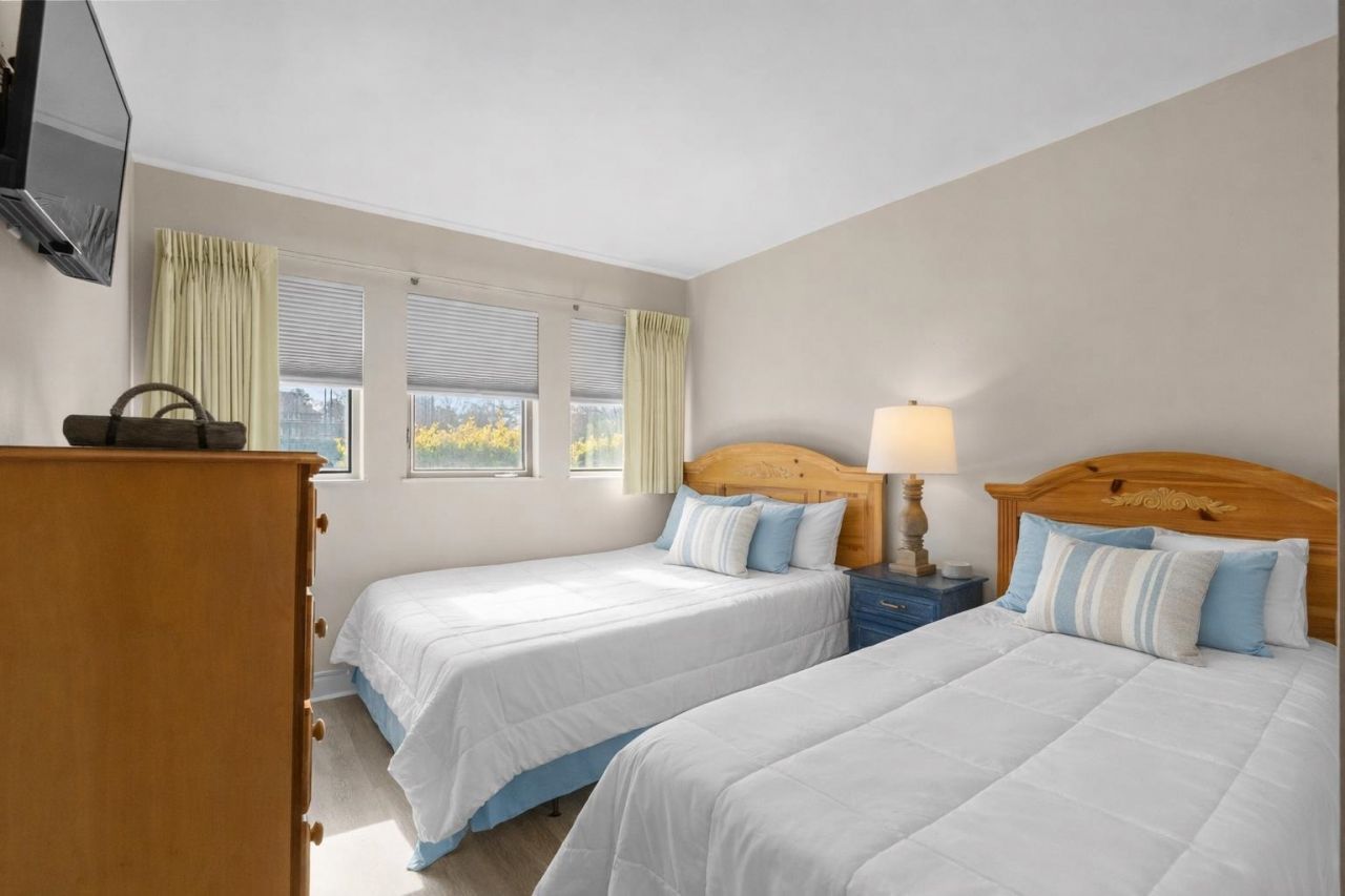 5905 South Kings Hwy.  Photo 26