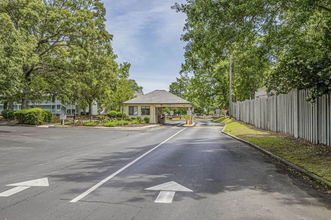 5905 South Kings Hwy.  Photo 47