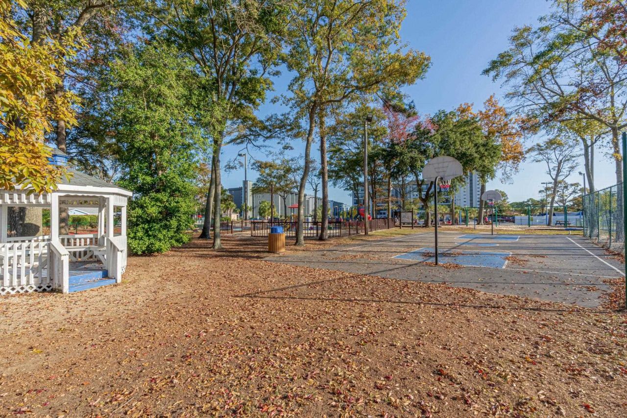 5905 South Kings Hwy.  Photo 54