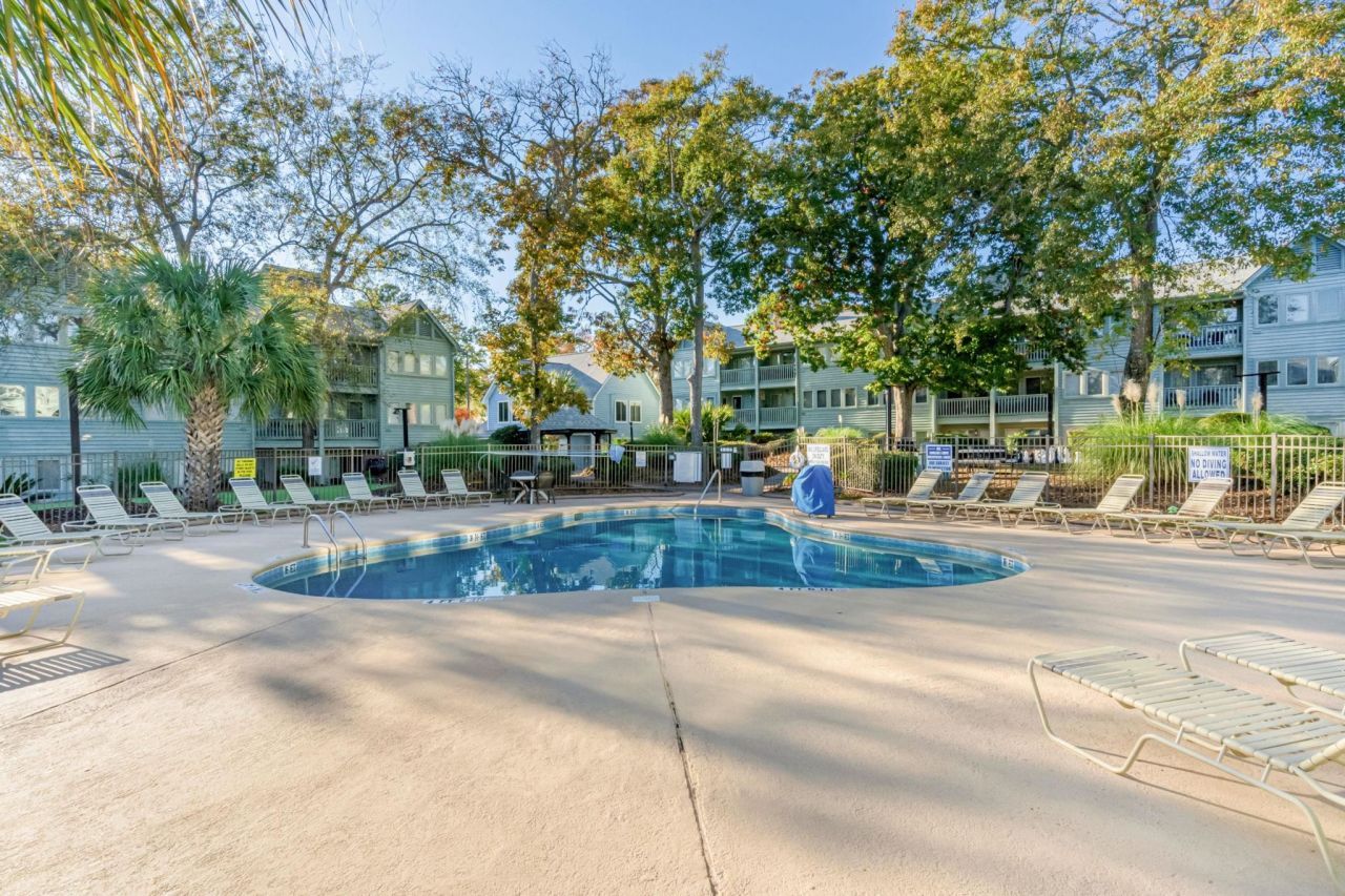 5905 South Kings Hwy.  Photo 57