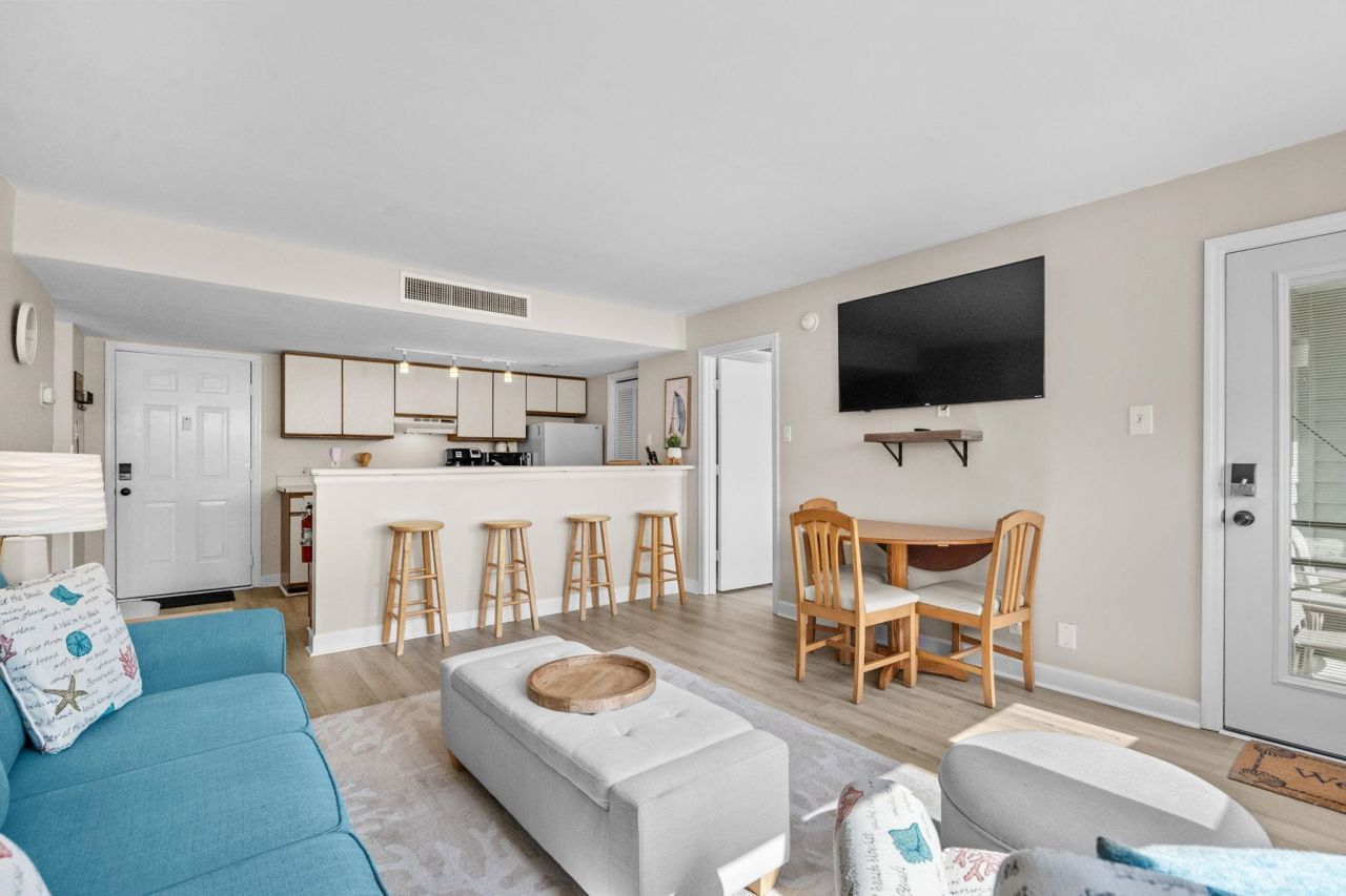 5905 South Kings Hwy.  Photo 6