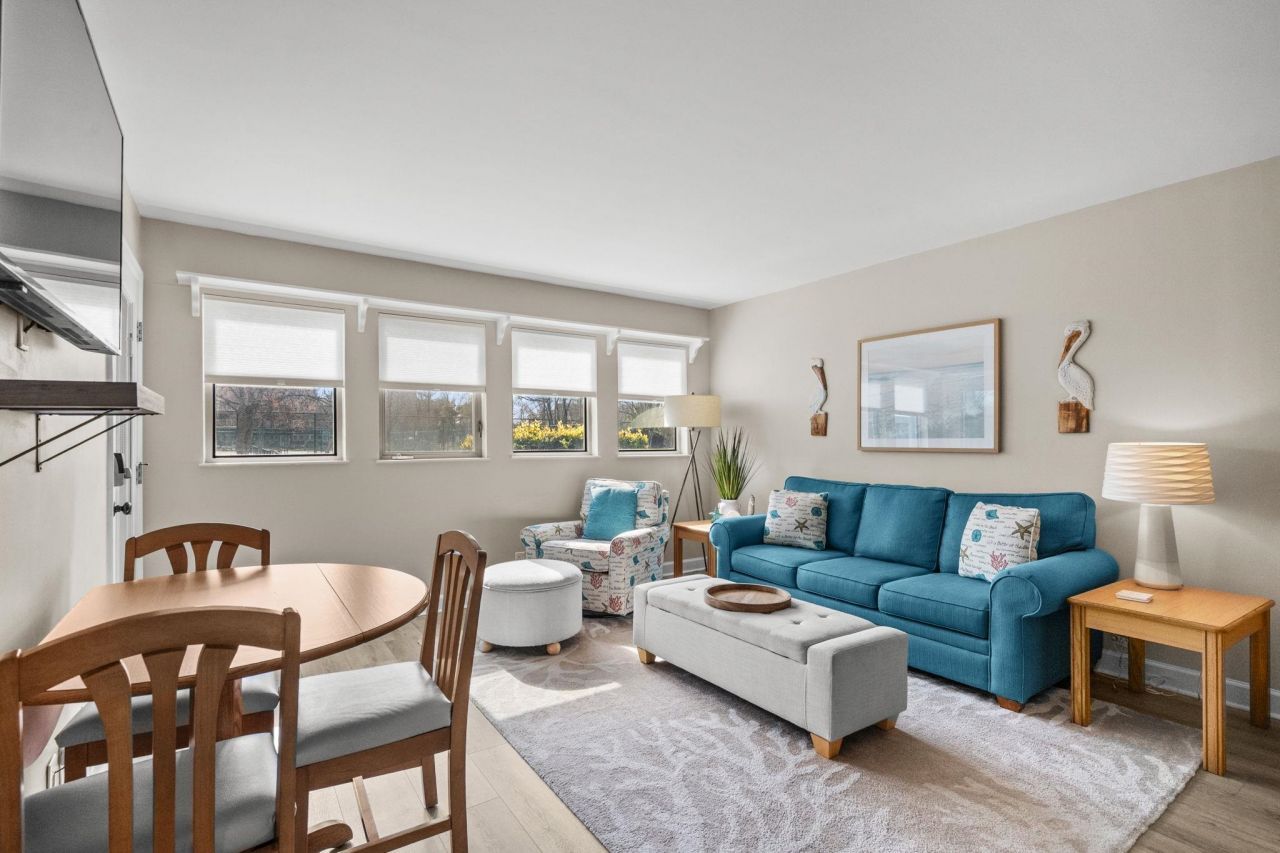 5905 South Kings Hwy.  Photo 8