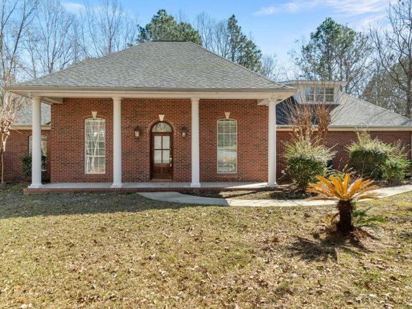 219 Morrell, Hattiesburg, MS 39402