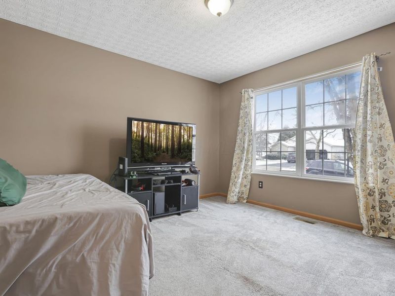 9190 Prestwick Green Drive, Columbus, OH 43240 Photo 34