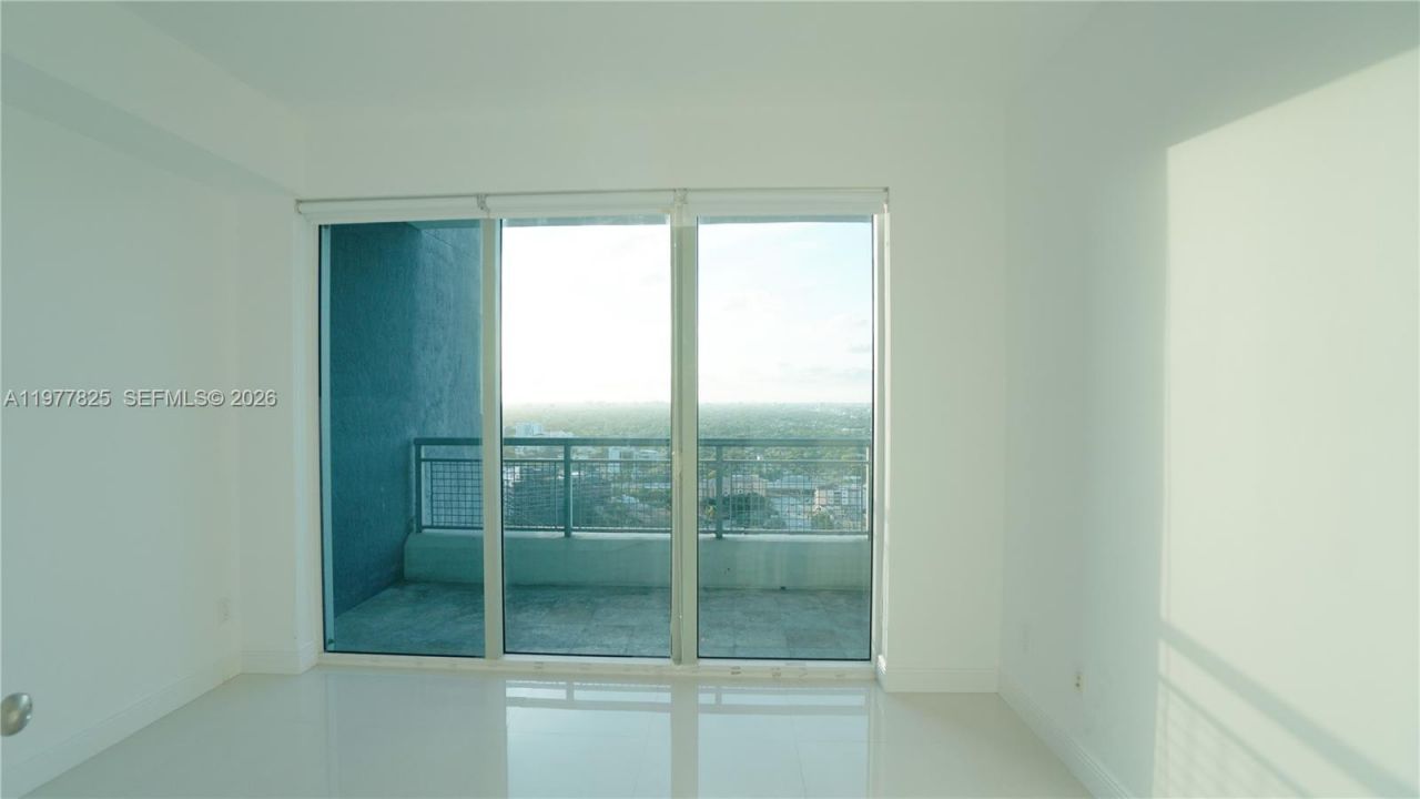 60 SW 13th St, Unit 2215, Miami, FL 33130 Photo