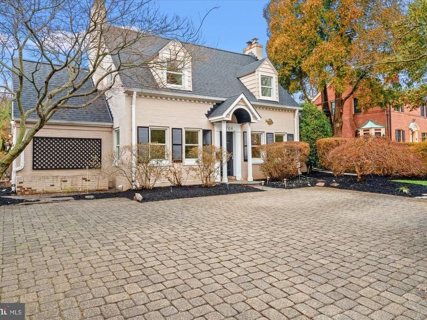 5706 Wilson Lane , Bethesda, MD 20817 Main Photo