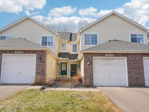 2232 White Water Way, Eagan, MN 55122