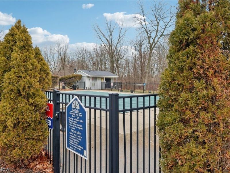 9024 Portage Pointe Drive, Unit G, Streetsboro, OH 44241 Photo 25