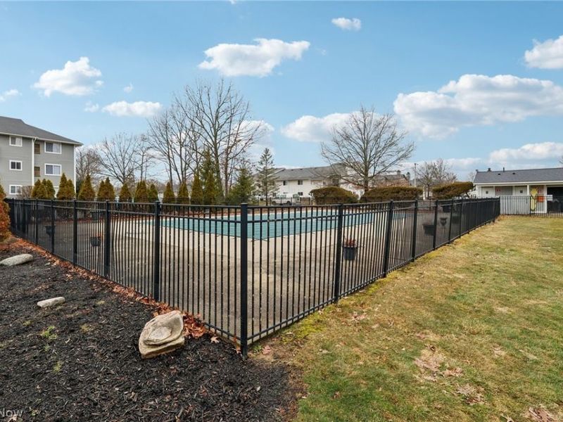 9024 Portage Pointe Drive, Unit G, Streetsboro, OH 44241 Photo 27