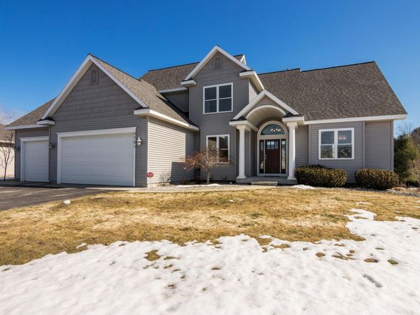 3751 Stoneridge Drive, Traverse City, MI 49684