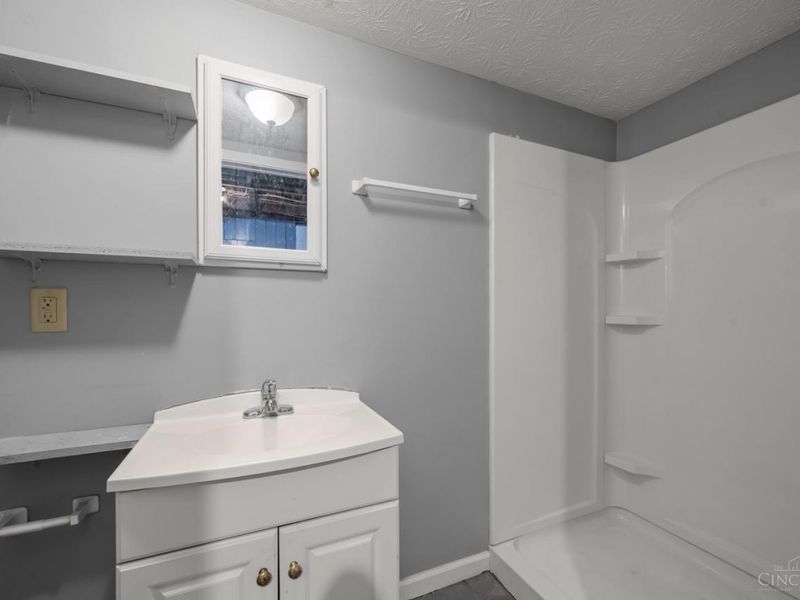 2829 Glenway Avenue, Cincinnati, OH 45204 Photo 24