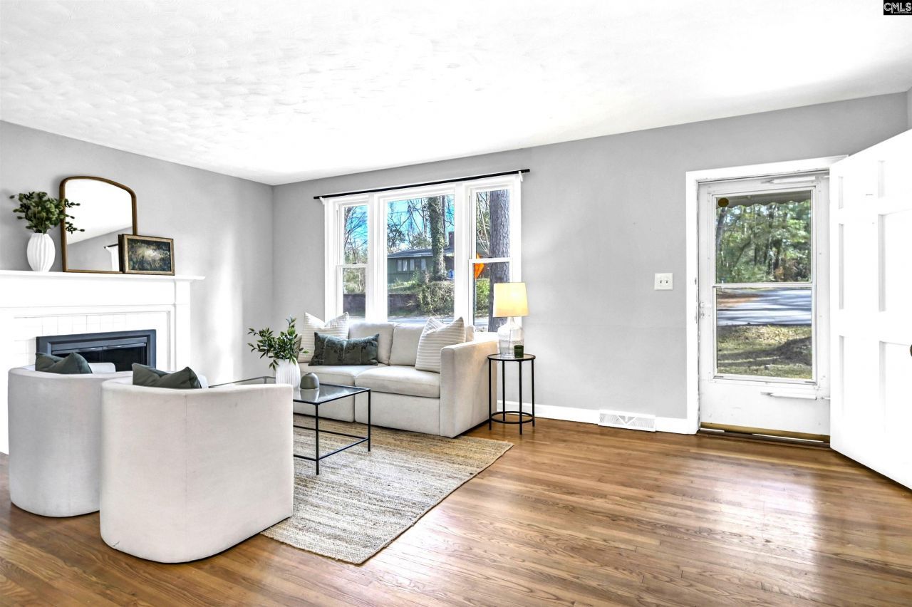 3443 Earlewood Drive Photo 6