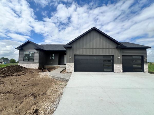 547 Davis Drive NE, Mt Vernon, IA 52314