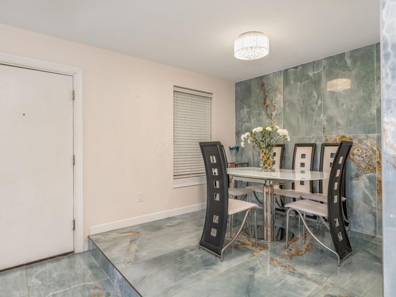 1407 Lake Shore Drive, Unit 139, Columbus, OH 43204 Photo 18