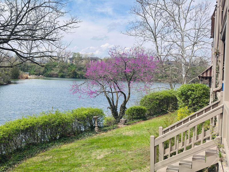 1407 Lake Shore Drive, Unit 139, Columbus, OH 43204 Photo 2