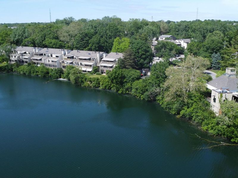 1407 Lake Shore Drive, Unit 139, Columbus, OH 43204 Photo 8