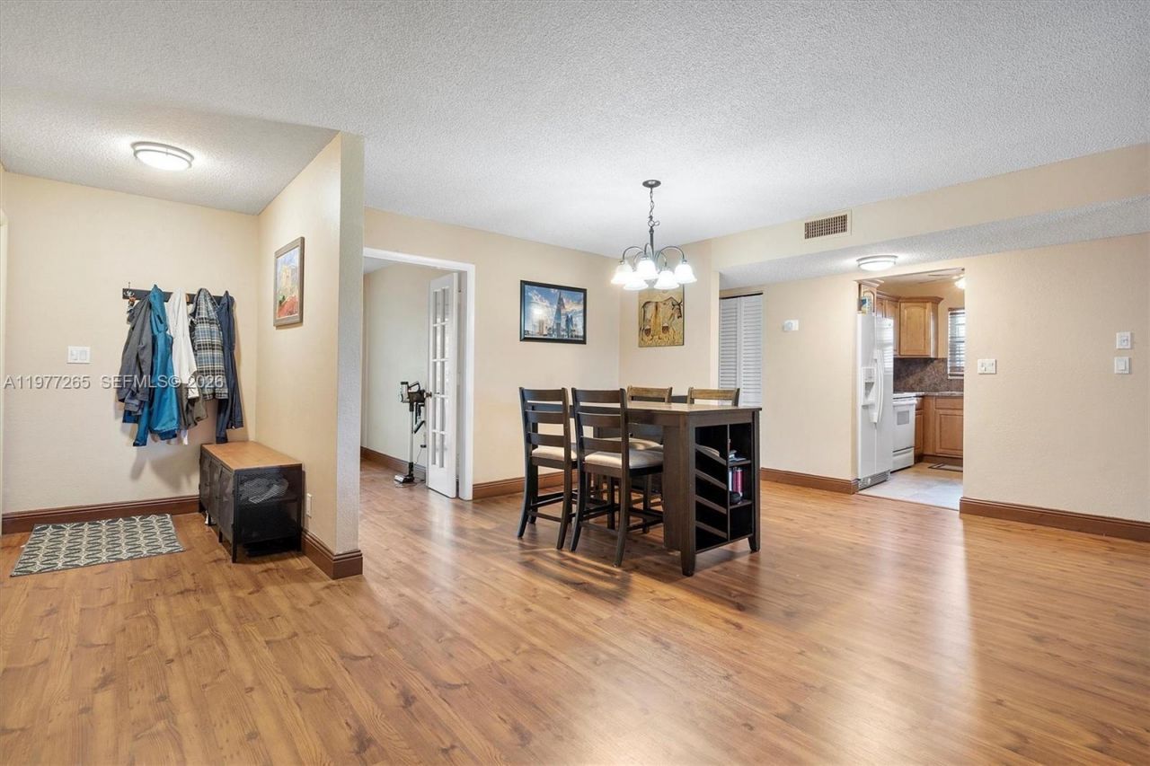 3660 Citrus Trce , Unit 4, Davie, FL 33328 Photo