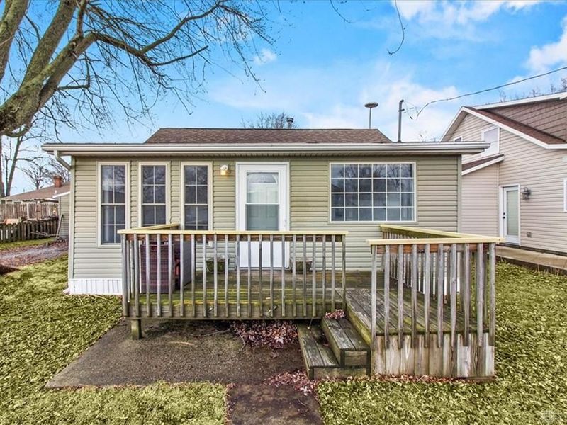 9050 Elm Street, Lakeview, OH 43331 Photo 1