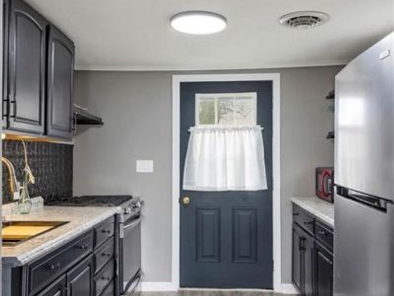 9050 Elm Street, Lakeview, OH 43331 Photo 12