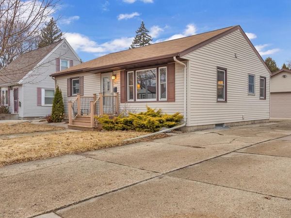 561 E 9th STREET, Fond Du Lac, WI 54935