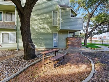 3101 Sondra Drive, Unit 201, Fort Worth, TX 76107