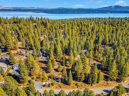 285 Osprey Loop, Lake Almanor, CA 96020 Photo