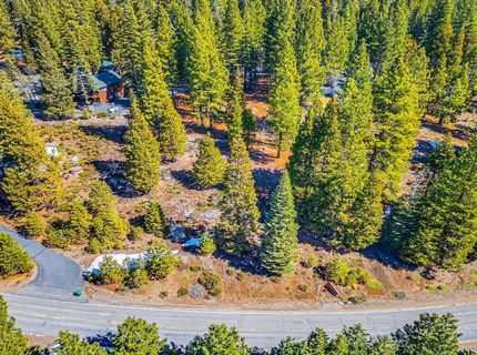 285 Osprey Loop, Lake Almanor, CA 96020 Photo