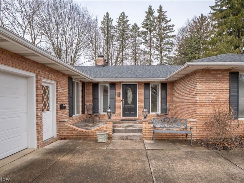 245 James Street SW, North Canton, OH 44720 Photo 2