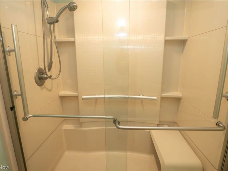 245 James Street SW, North Canton, OH 44720 Photo 27