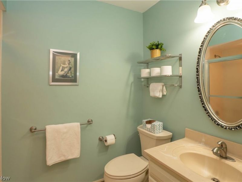 245 James Street SW, North Canton, OH 44720 Photo 32