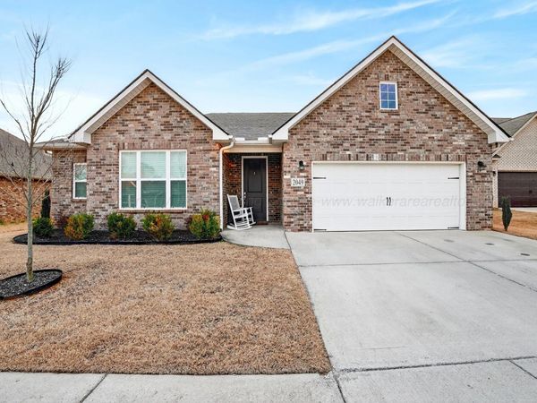2049 AUSTIN Dr, Cullman, AL 35058