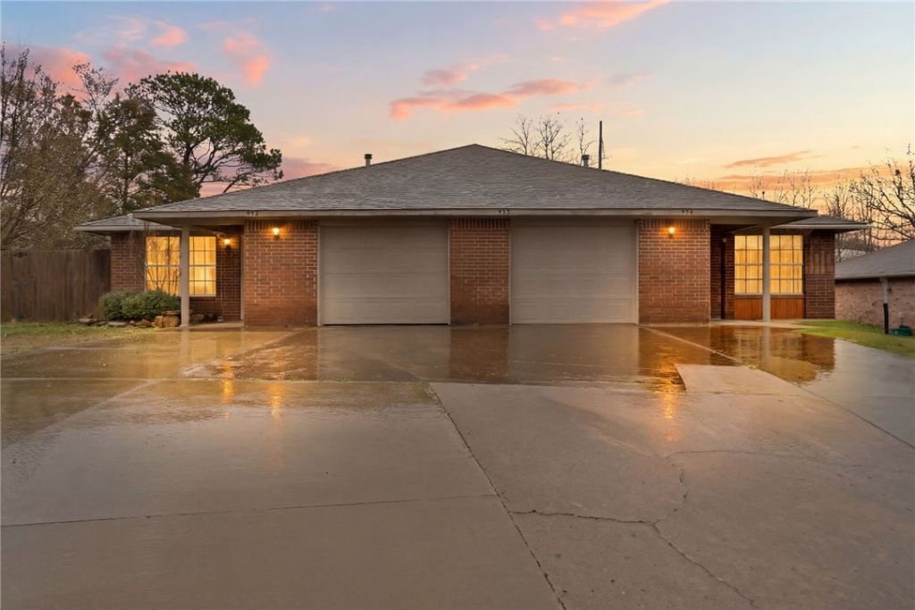 932 & 934 Curtis Avenue, Fayetteville, AR 72701 Main Photo