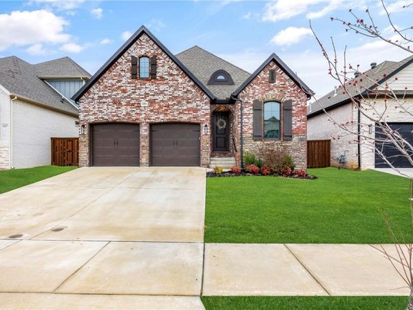 6201 SW Beacon Street , Bentonville, AR 72713