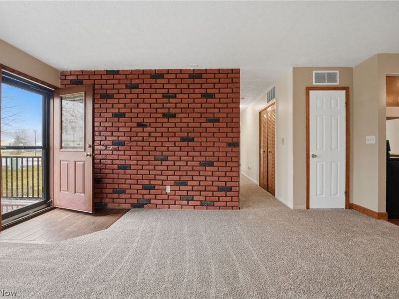 243 Jackson Street, Jefferson, OH 44047 Photo 5