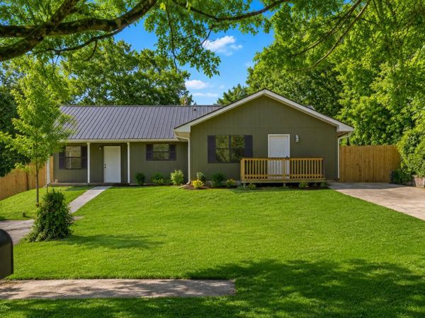 104 Pine Street, Athens, TN 37303
