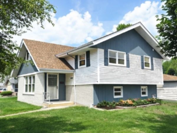 1105 Joliet Street, West Chicago, IL 60185