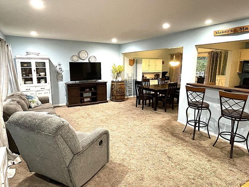 5647 North Glen Road, Green Township, OH 45248 Photo 11