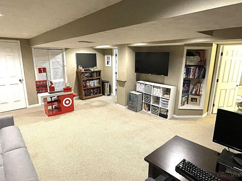 5647 North Glen Road, Green Township, OH 45248 Photo 25