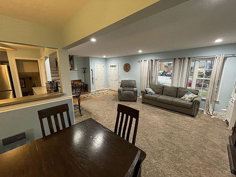 5647 North Glen Road, Green Township, OH 45248 Photo 3