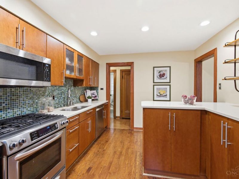 3327 De Forest Drive, Cincinnati, OH 45209 Photo 17