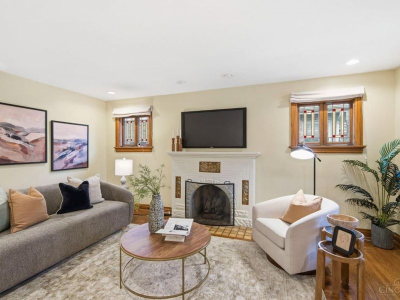 3327 De Forest Drive, Cincinnati, OH 45209 Photo 4