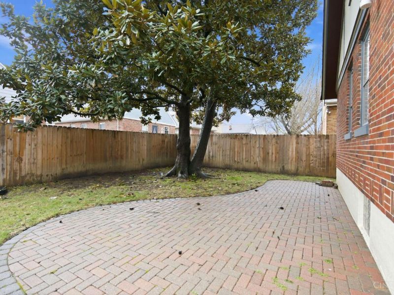 3327 De Forest Drive, Cincinnati, OH 45209 Photo 40