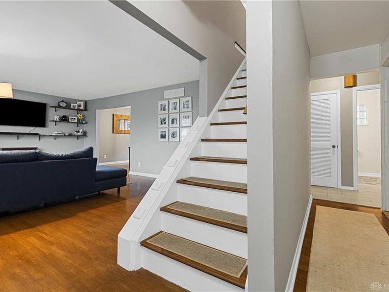 1662 Hilltree Drive, Anderson Township, OH 45255 Photo 4